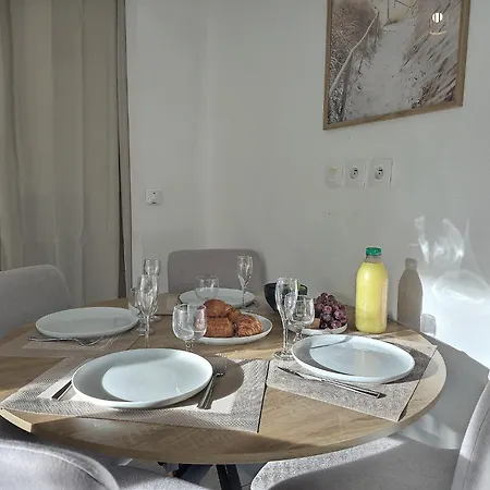 Apartment Spacieux T3, Neuf, Cosy, Terrasse Jardin, Rdc La Riviere-Saint-Sauveur